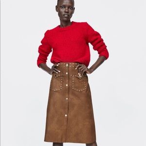 ZARA NWT CAMEL STUDDED FAUX LEATHER SKIRT SMALL